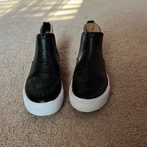 Reba by Justin - The Broadway